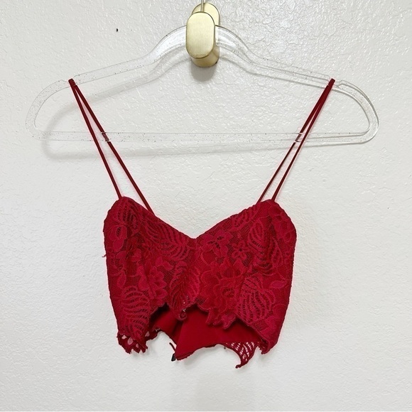 House of CB red lace crop top size small - Picture 5 of 12